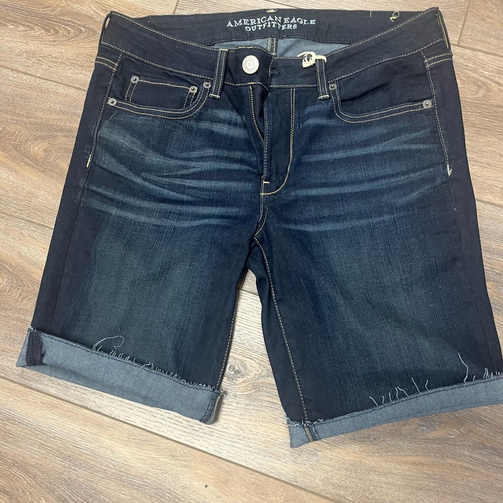 NWT Women's American Eagle Bermuda Shorts